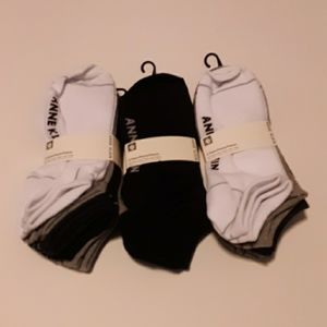 3 6 PAIR PACK OF ANNE KLEIN NO SHOW SOCKS NWT!!
